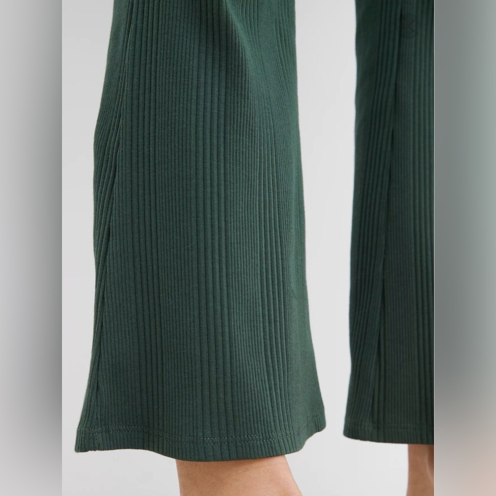 aerie High Waisted Cropped Kick Flare Pant - Picture 6 of 9